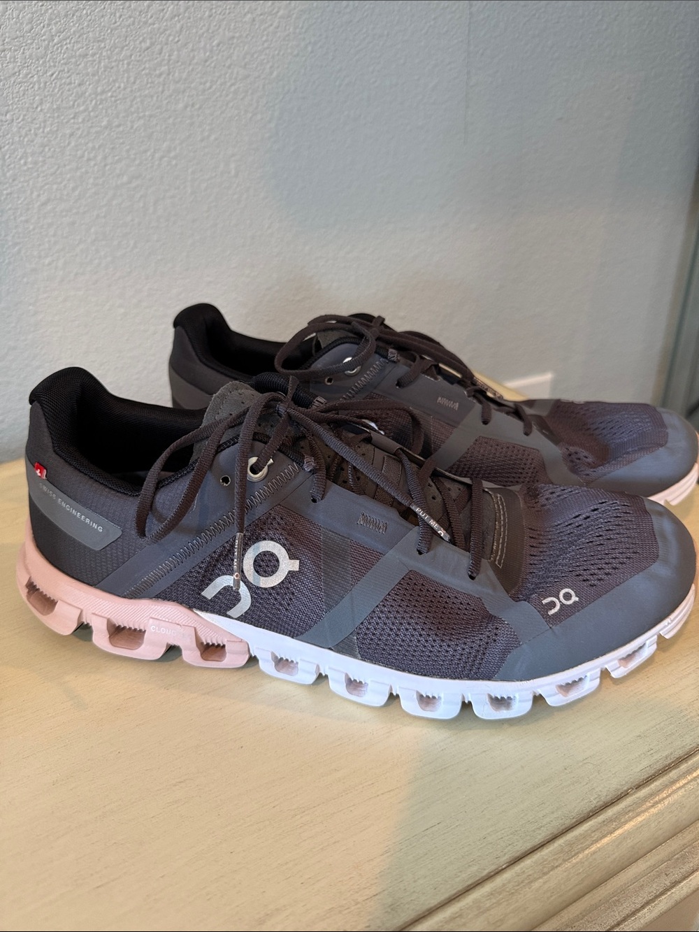 On Running Women's Athletic Shoes in Gray and Light Pink 1000-2